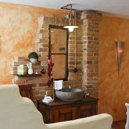 With 1 Bedroom *