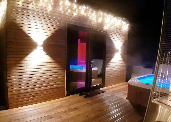 With 1 Bedroom Дом отдыха *
